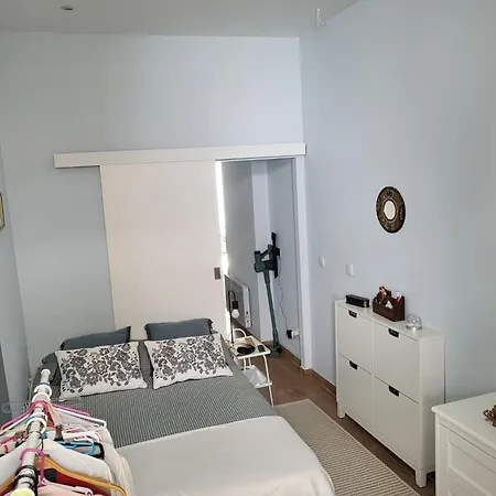 Andreia Todi Riverside شقة
