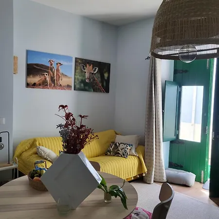 Andreia Todi Riverside Apartman *